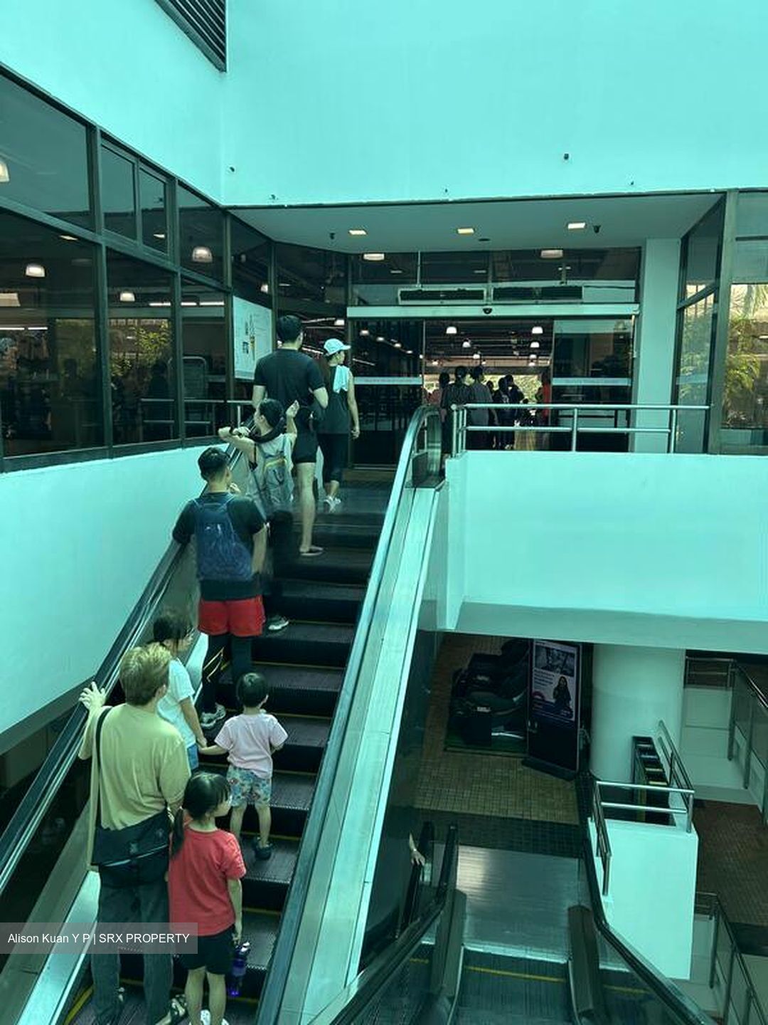 Beauty World Centre (D21), Retail #453249611